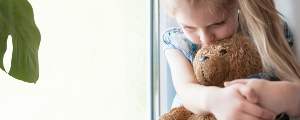 Le deuil chez les enfants : comprendre et accompagner avec douceur