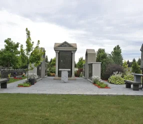 7-IMG-8624-Columbarium-Jardins-de-la-Paix-20181-mb-sm